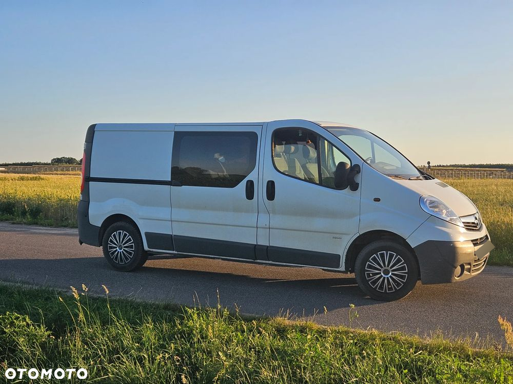 Opel Vivaro - 4