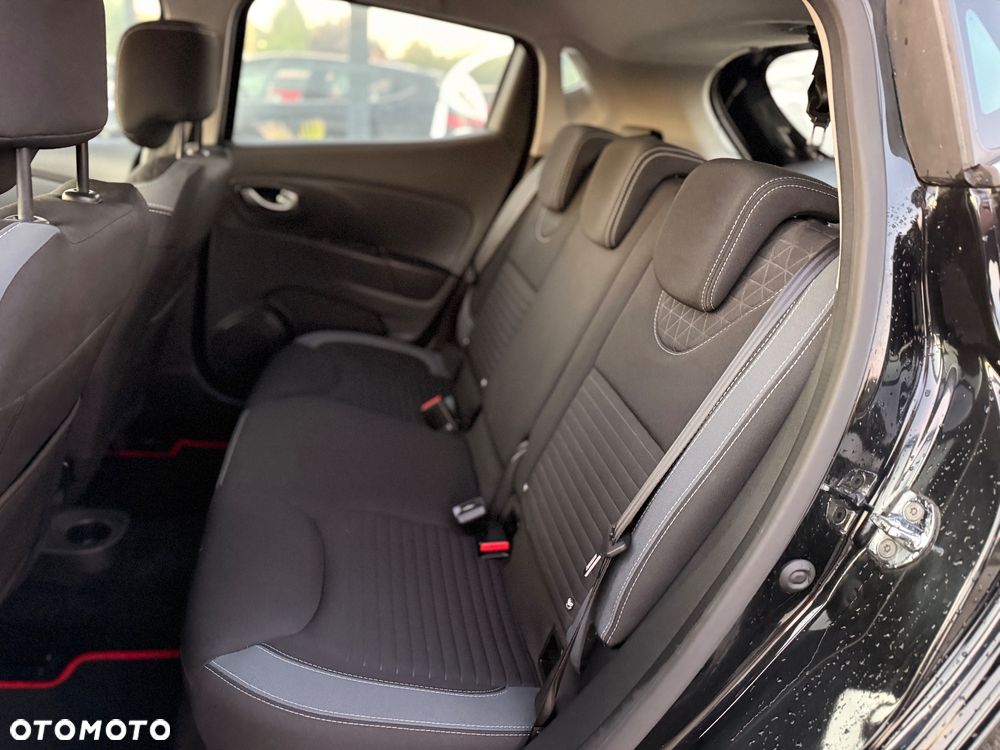 Renault Clio - 25