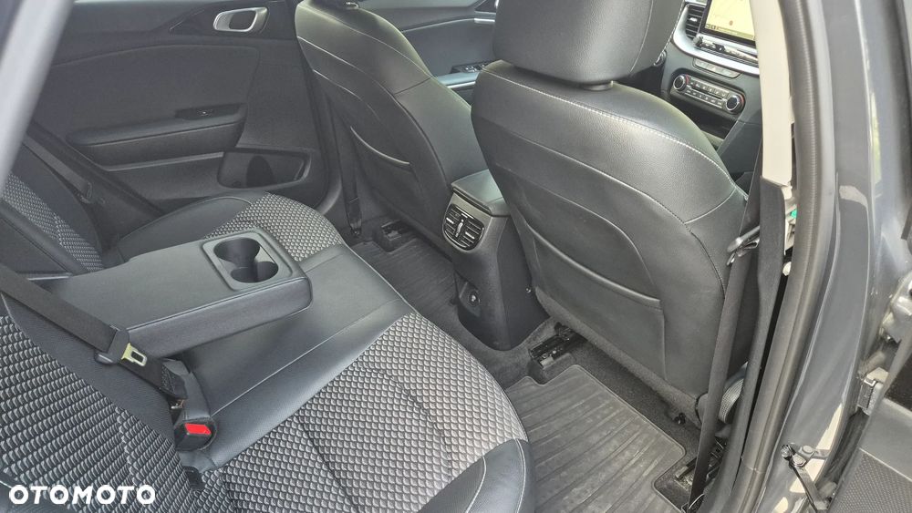 Kia XCeed - 7