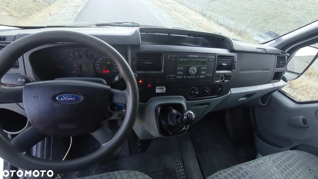 Ford Transit - 15