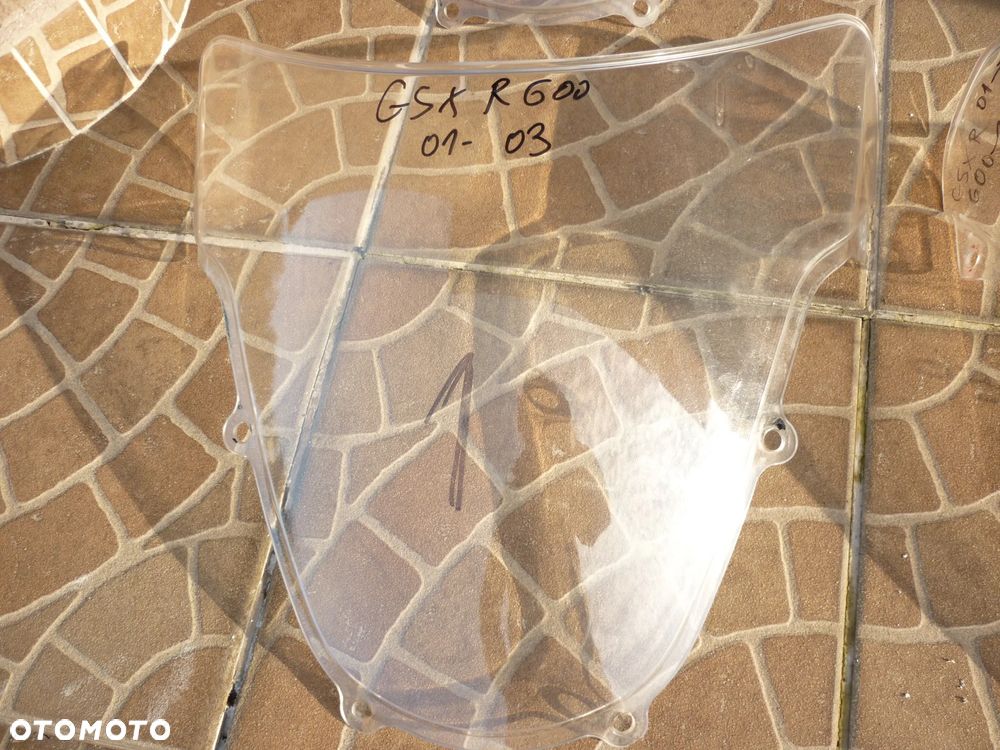 Szyba Suzuki GSX R 600-1000  K1-K3 - 2