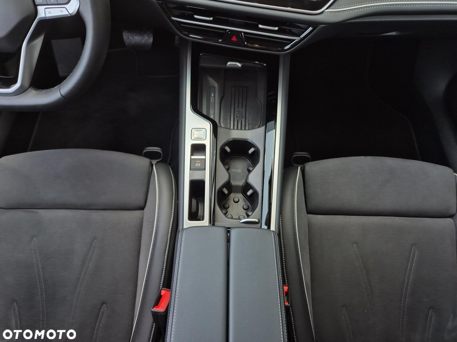 Volkswagen Passat 2.0 TDI EVO Elegance DSG - 19