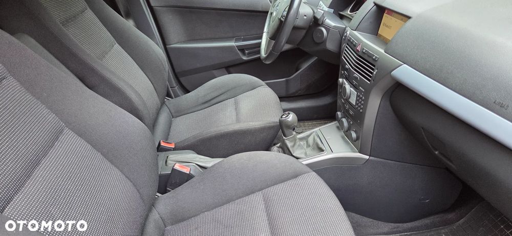 Opel Astra - 11