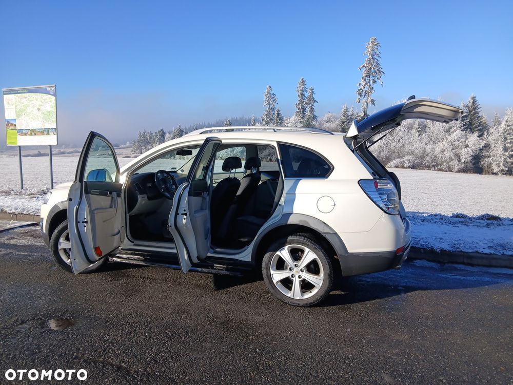 Chevrolet Captiva 2.2 D LTZ - 14