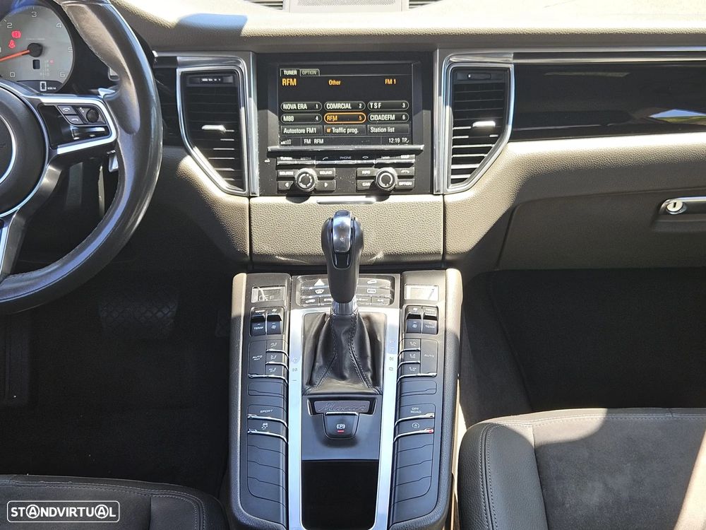 Porsche Macan S - 10