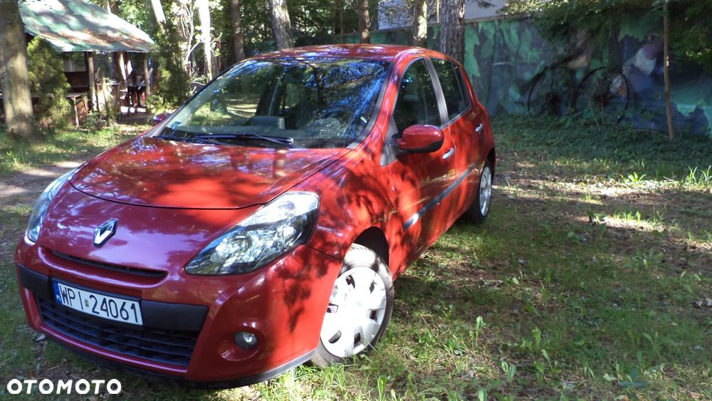 Renault Clio 1.2 16V All Inclusive - 1