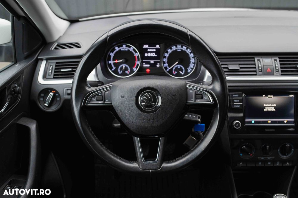 Skoda RAPID 1.0 TSI Clever - 14