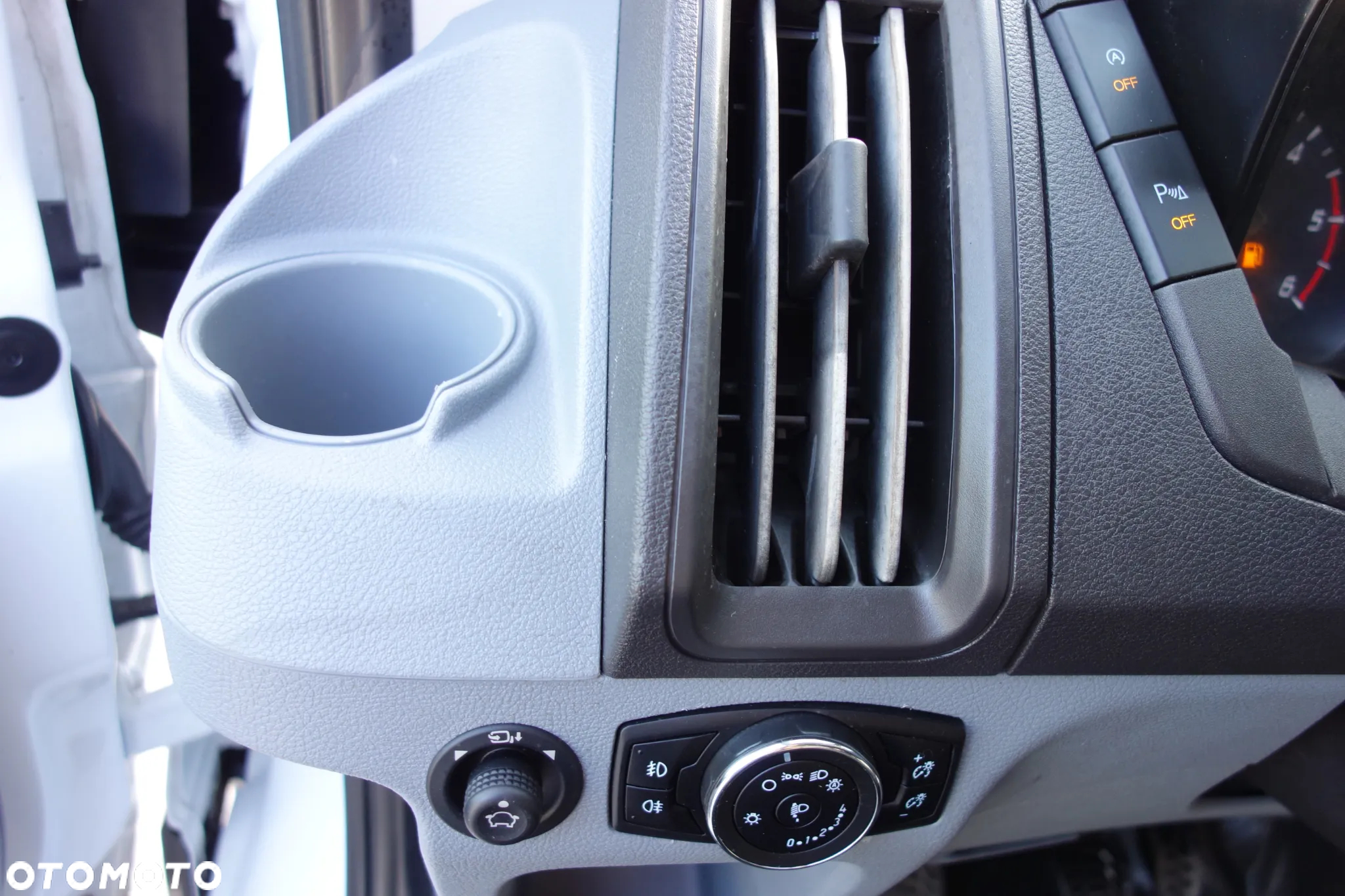 Ford Transit L3H2  Ecoblue 130 KM  Klima Webasto - 24