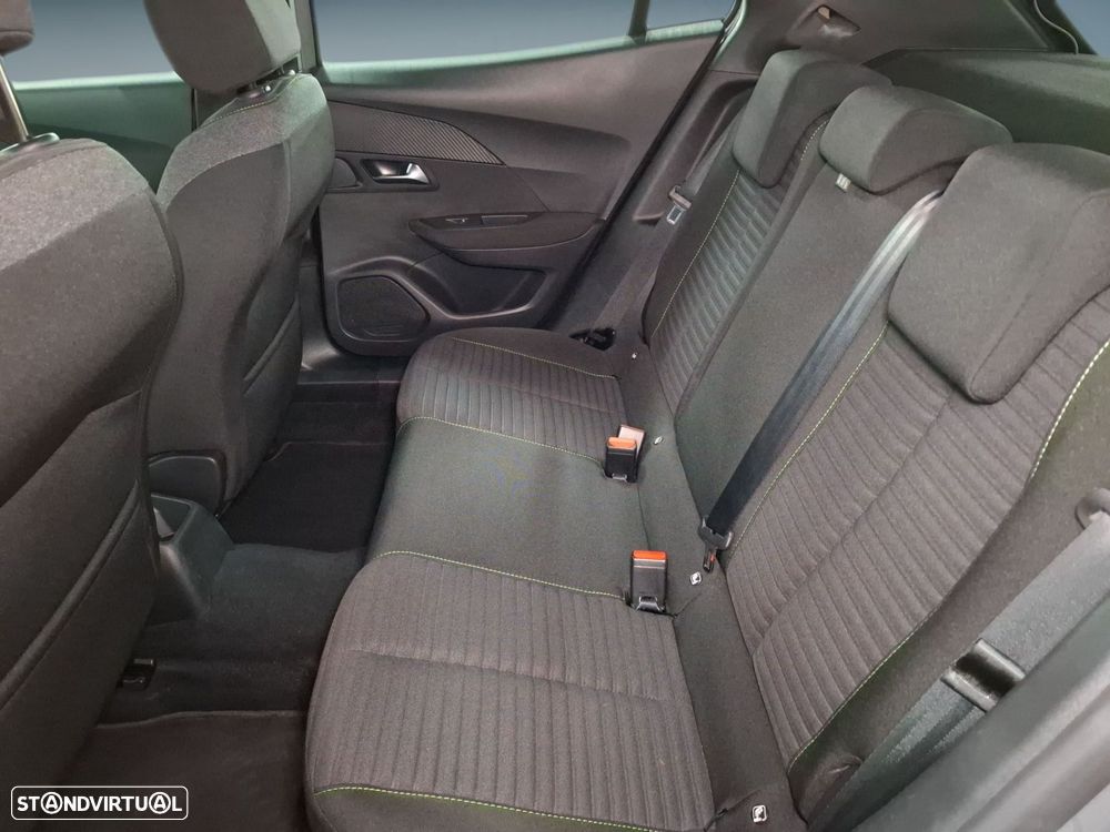 Peugeot 2008 1.2 PureTech Active - 14