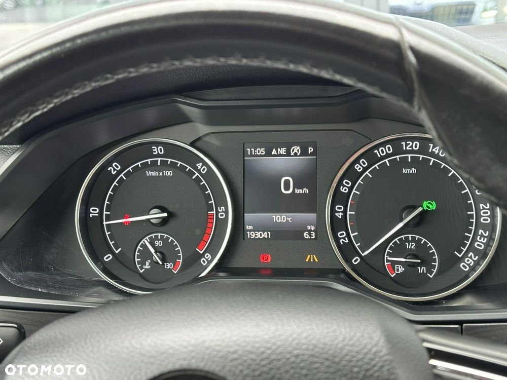 Skoda Superb 2.0 TDI 4x4 DSG Style - 25