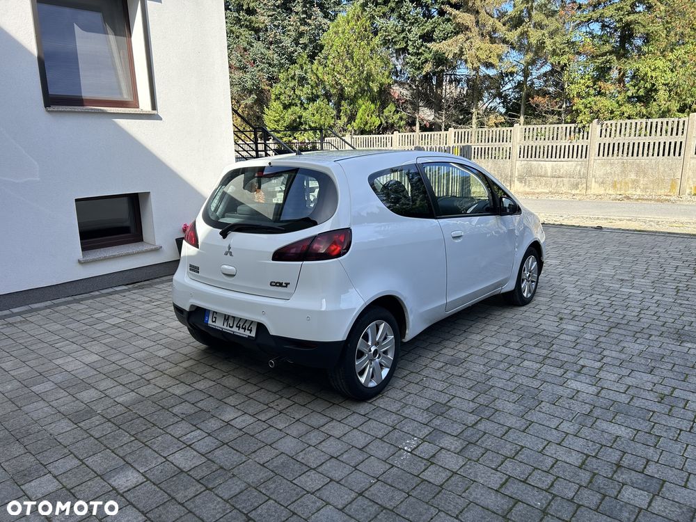 Mitsubishi Colt 2011 photo 4