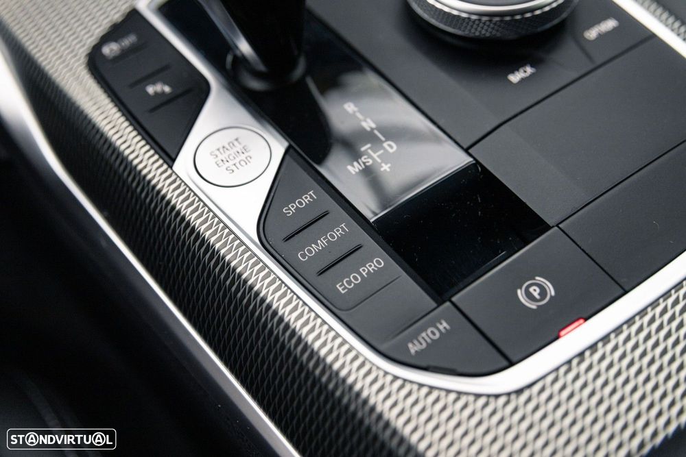 BMW 420 d Desportiva M Auto - 44