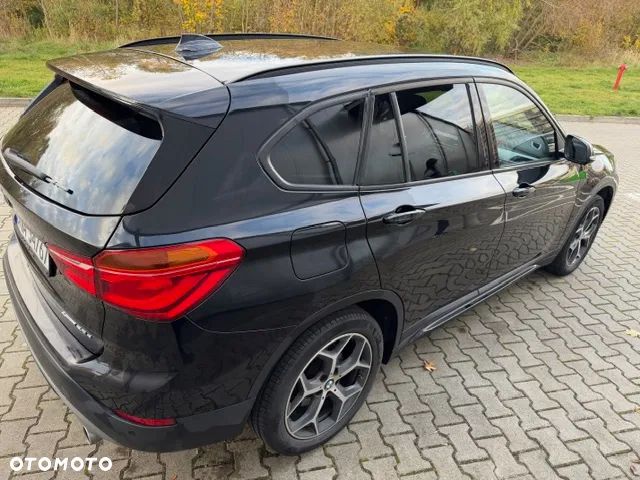 BMW X1 xDrive20d - 11