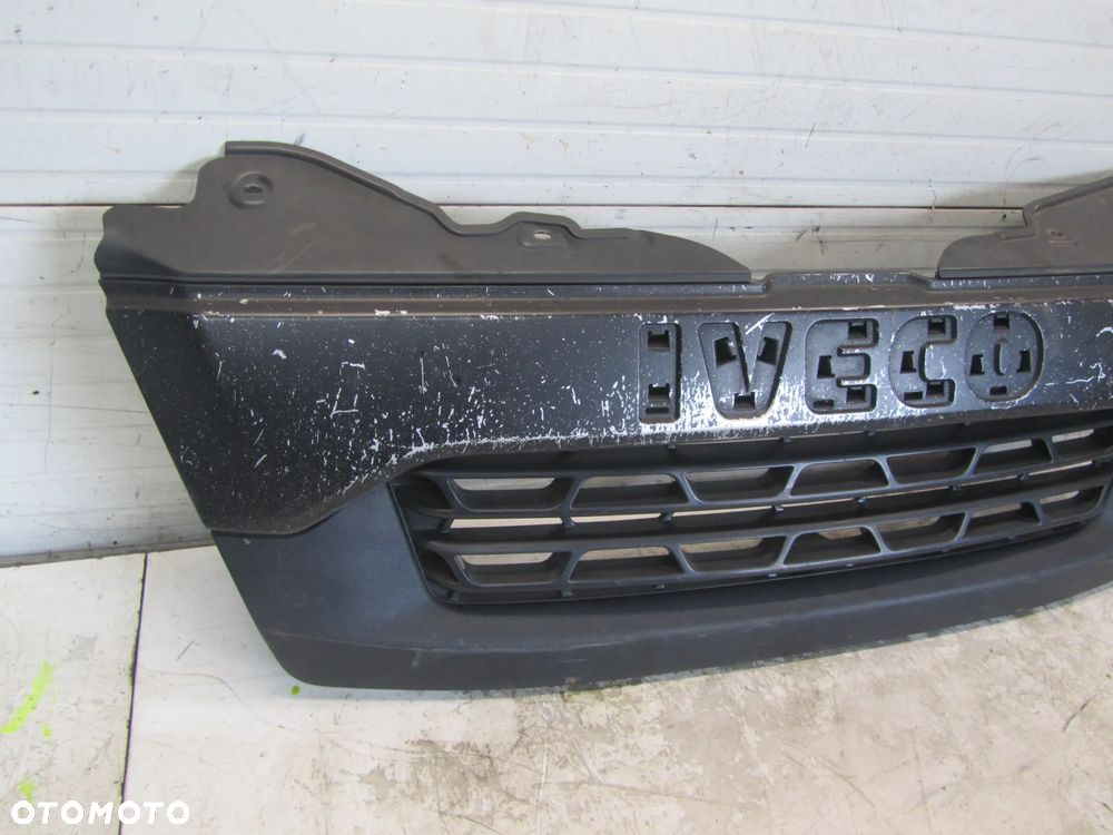 iveco daily 12r->grill atrapa - 3