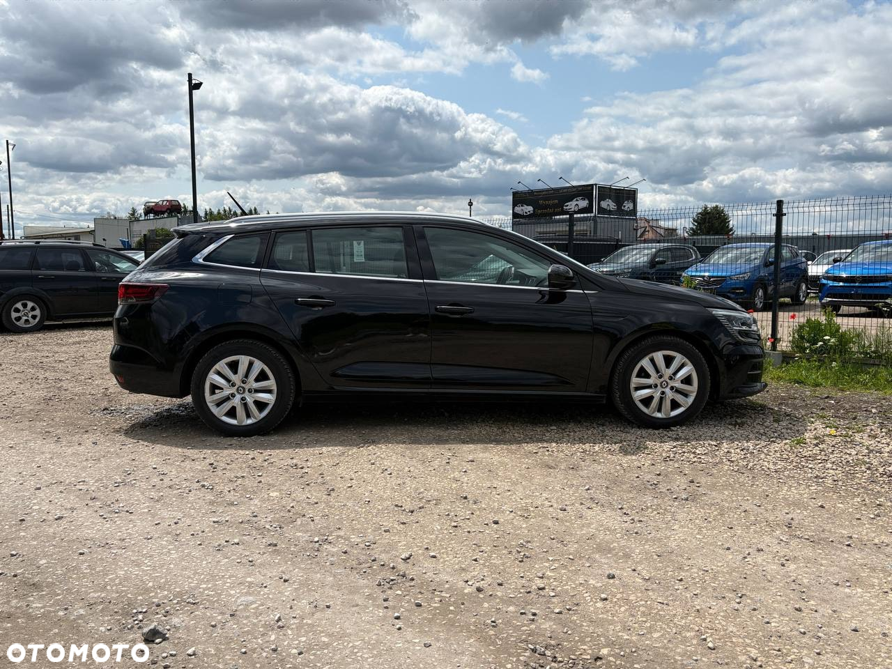 Renault Megane BLUE dCi 115 EDC BUSINESS EDITION - 4