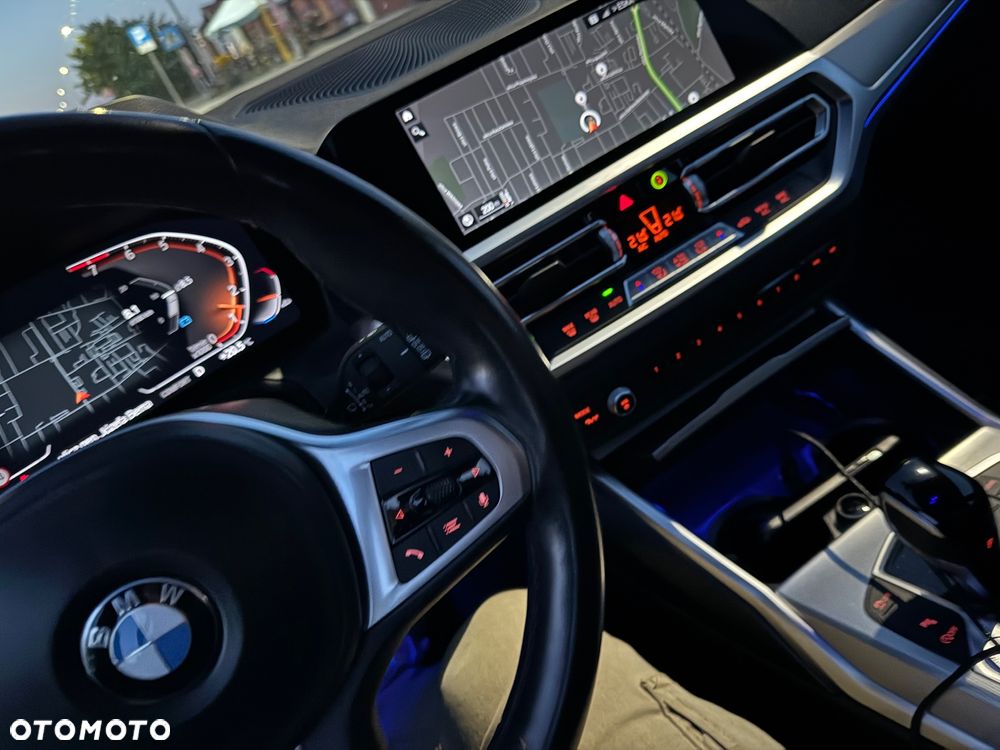 BMW Seria 3 318i M Sport sport - 35
