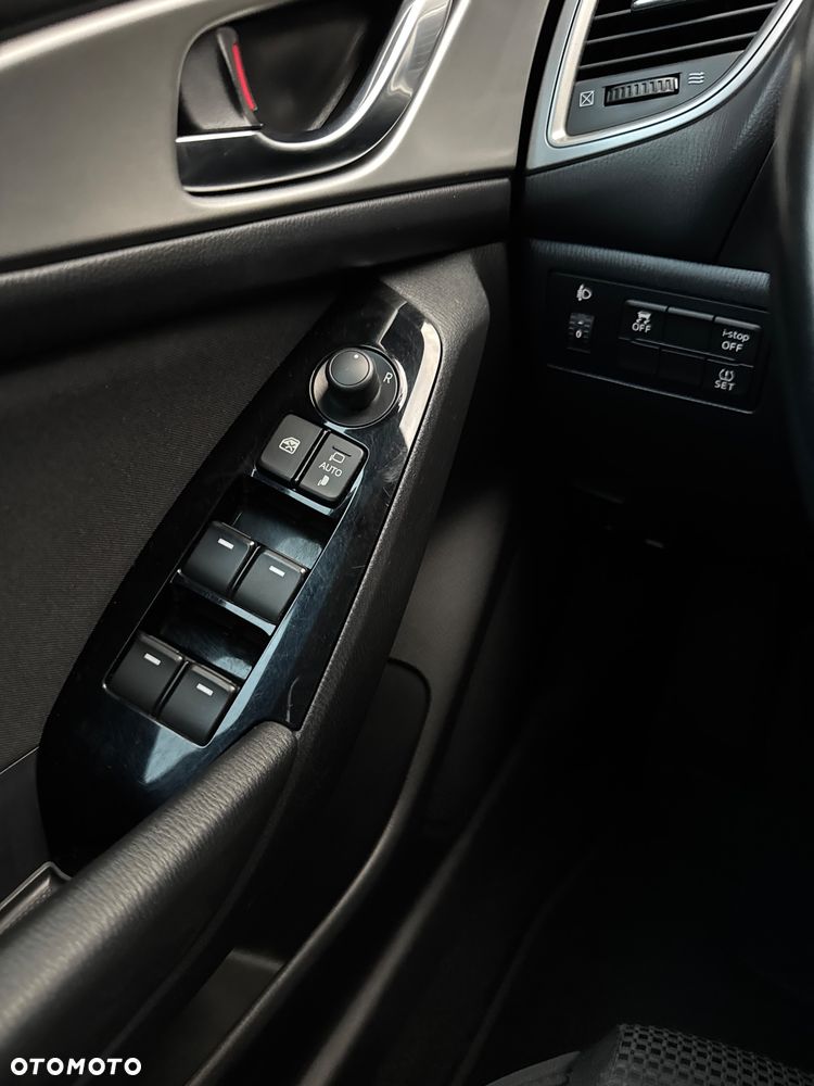 Mazda 3 2.0 Skyenergy EU6 - 16