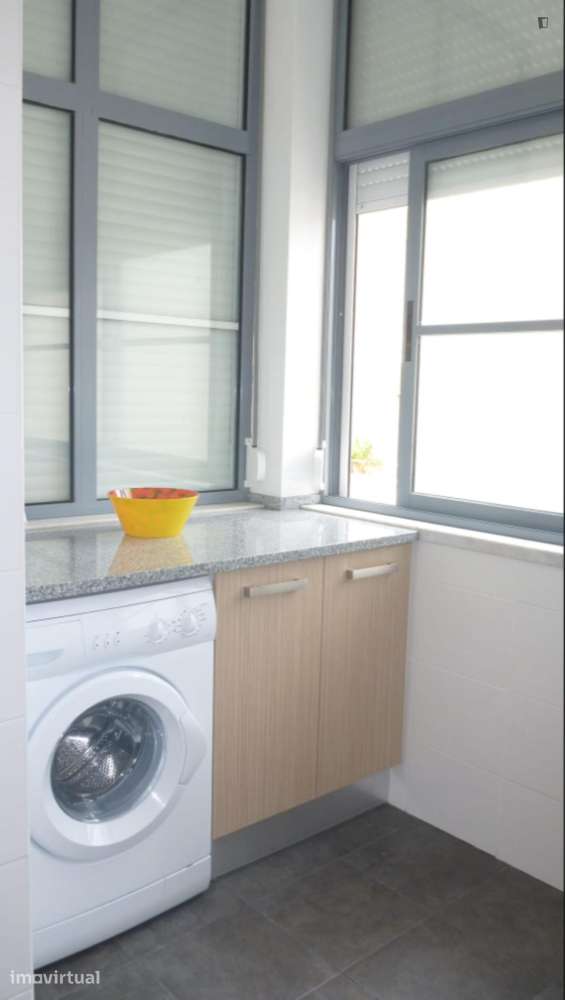 Quarto - localizado em Arroios Lisbon - Grande imagem: 4/6