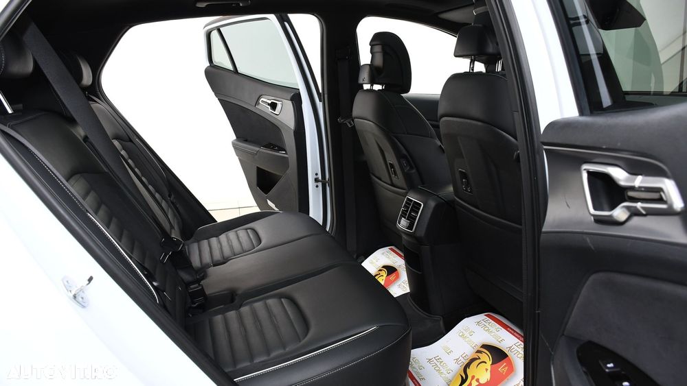 Kia Sportage 1.6 T-GDI HEV 6AT 4x2 GT Line - 11