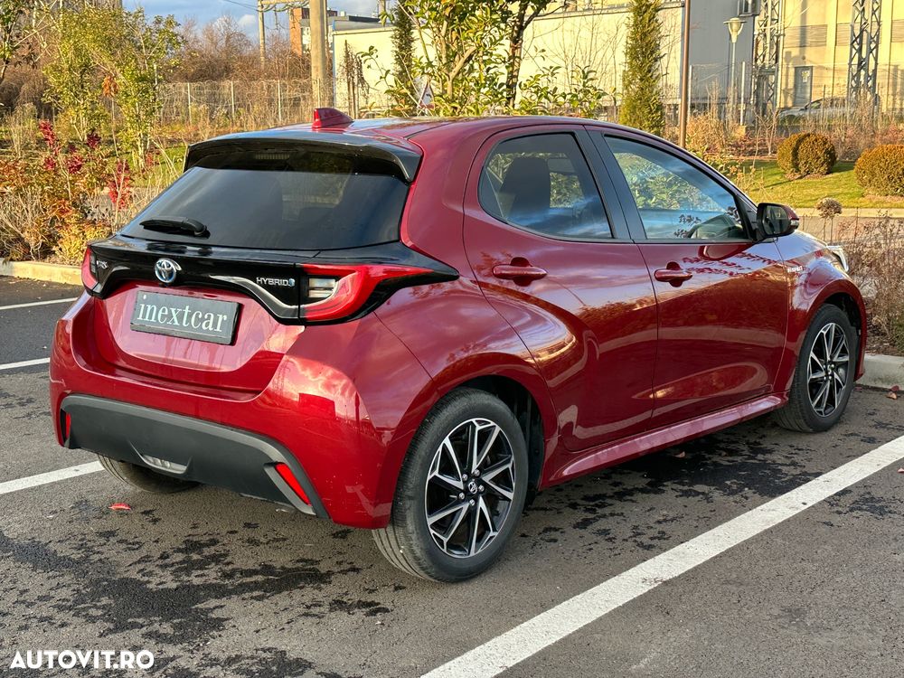 Toyota Yaris Hybrid 1.5 VVT-i - 4