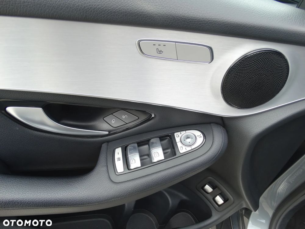 Mercedes-Benz GLC - 24