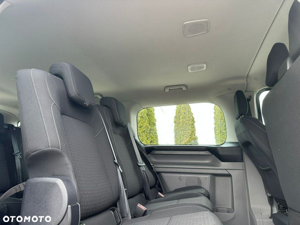 Ford Tourneo Custom - 14