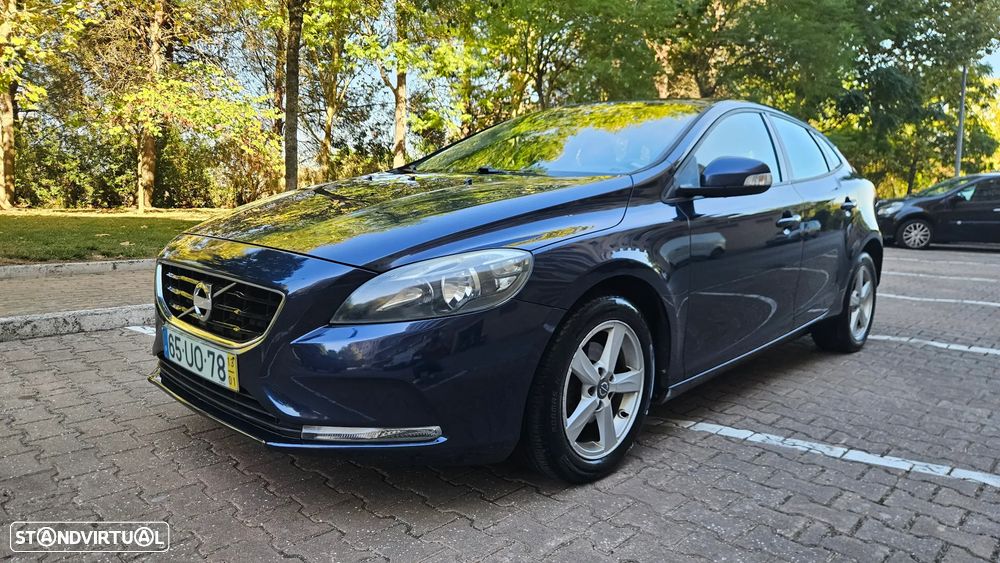 Volvo V40 2013 photo 2