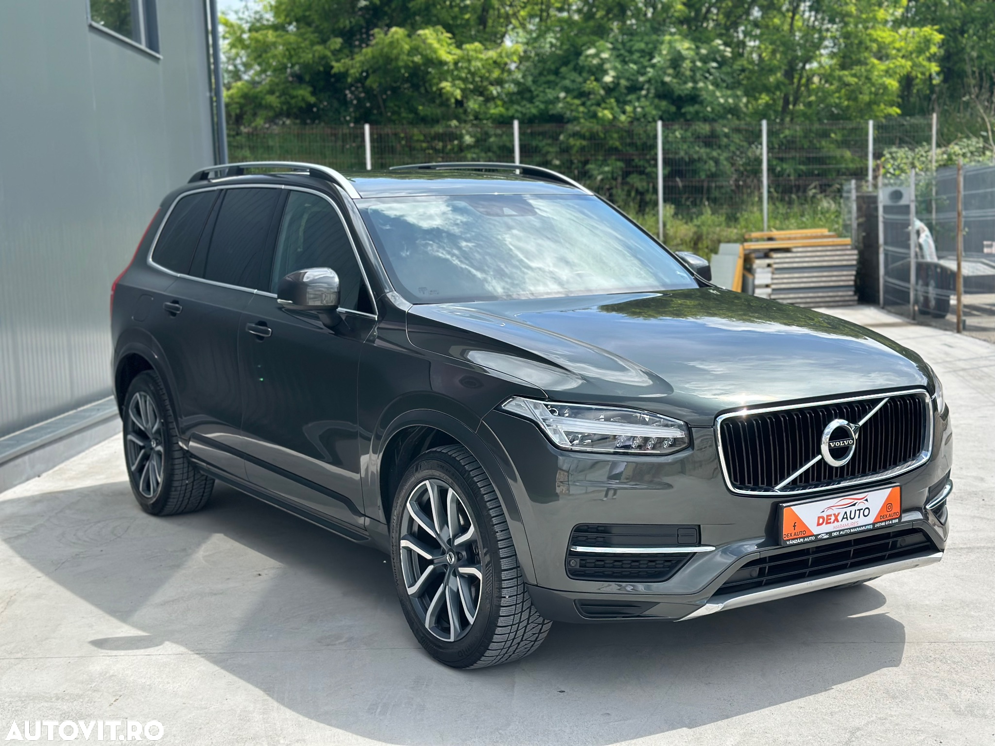 Volvo XC 90 D5 AWD Geartronic Momentum - 12