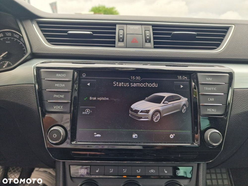 Skoda Superb 2.0 TDI Ambition - 21