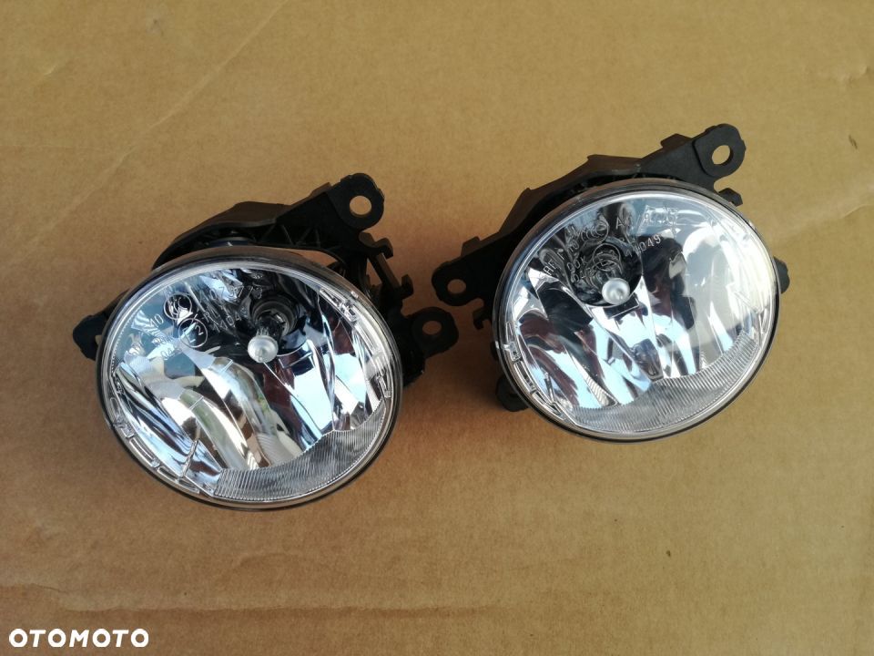 Renault Kangoo III 13 - Halogen Valeo H16 Idealny - 1