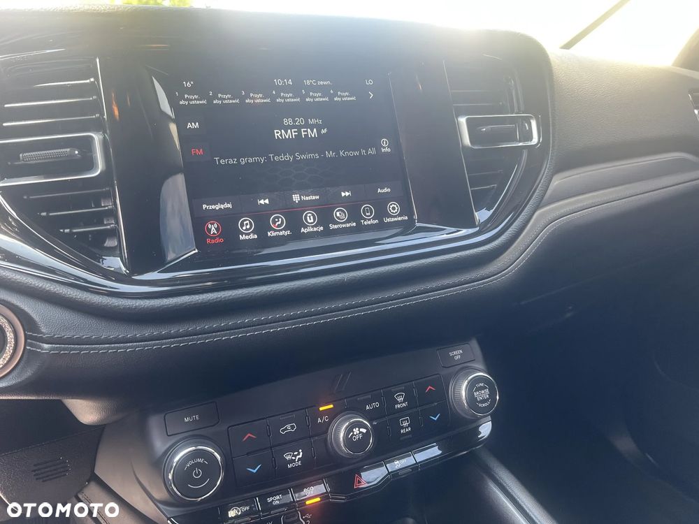 Dodge Durango - 12