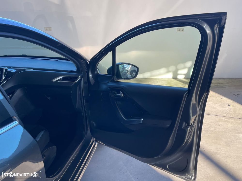 Peugeot 208 e-HDi FAP 92 Stop&Start Allure - 18