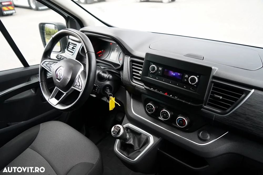 Renault TRAFIC III / AUTOBUS / 9 LOCURI / PRIMUL PROPRIETAR / DEALER POLONESE / 2022 / - 22