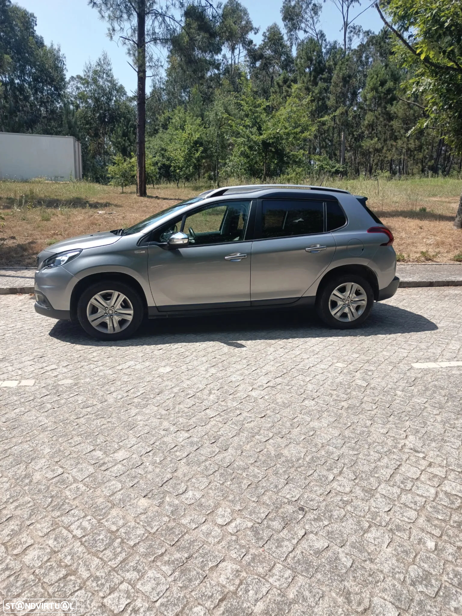 Peugeot 2008 1.2 PureTech Style - 6