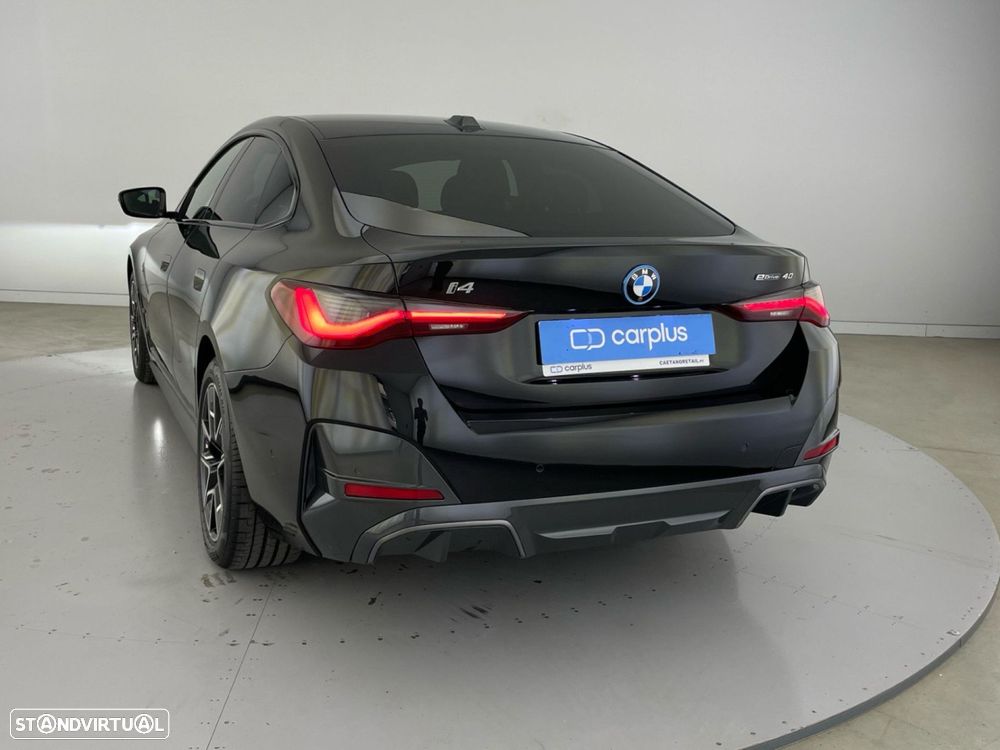 BMW i4 eDrive40 Desportiva M - 22