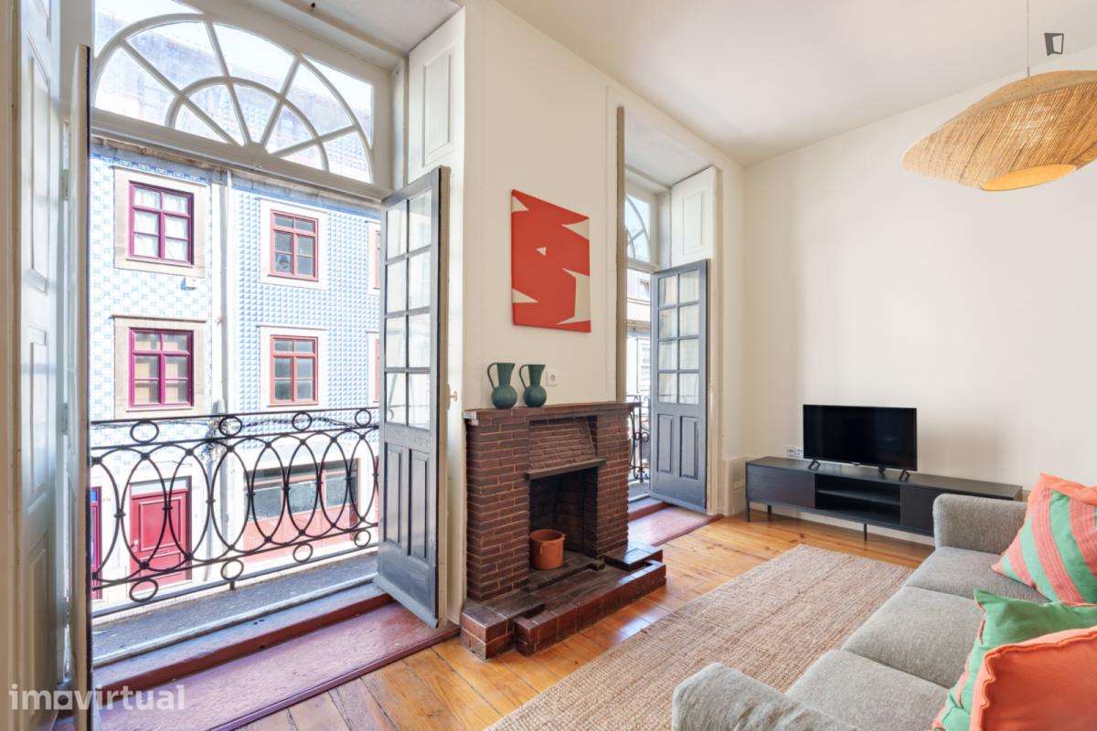 Apartamento com 1 quartos - localizado em Cedofeita Porto - Grande imagem: 2/15