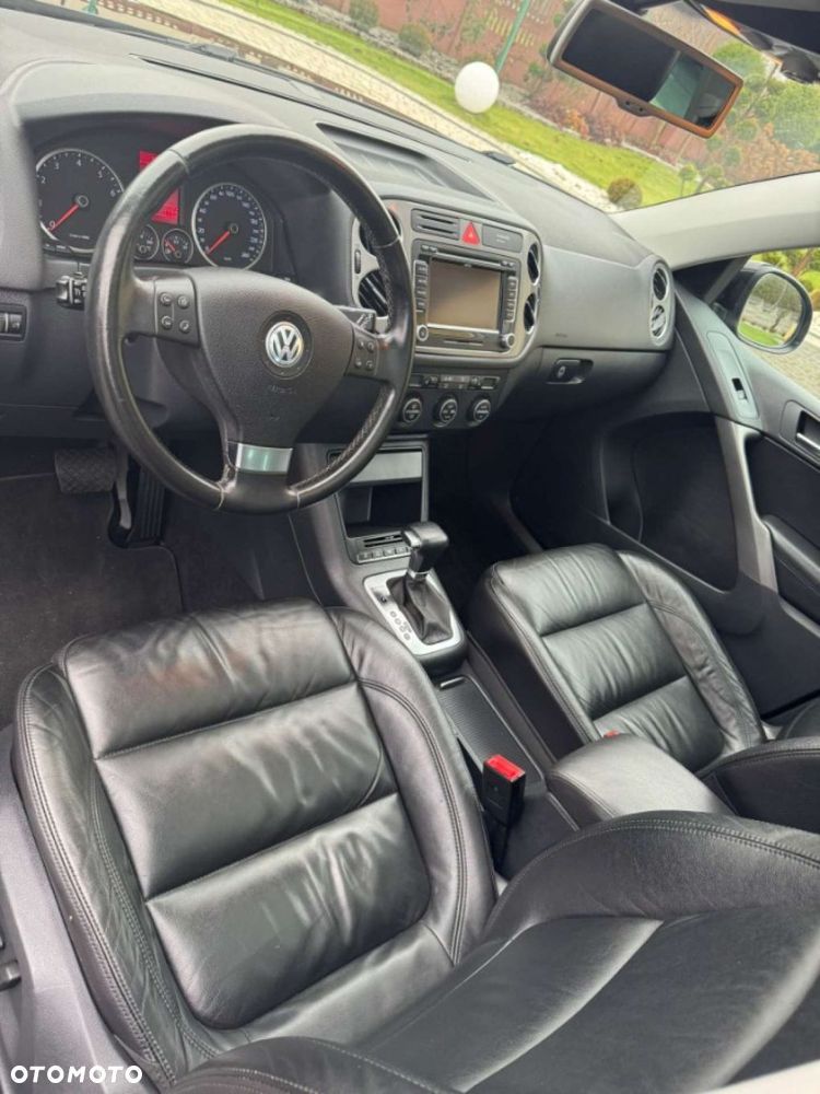 Volkswagen Tiguan - 36