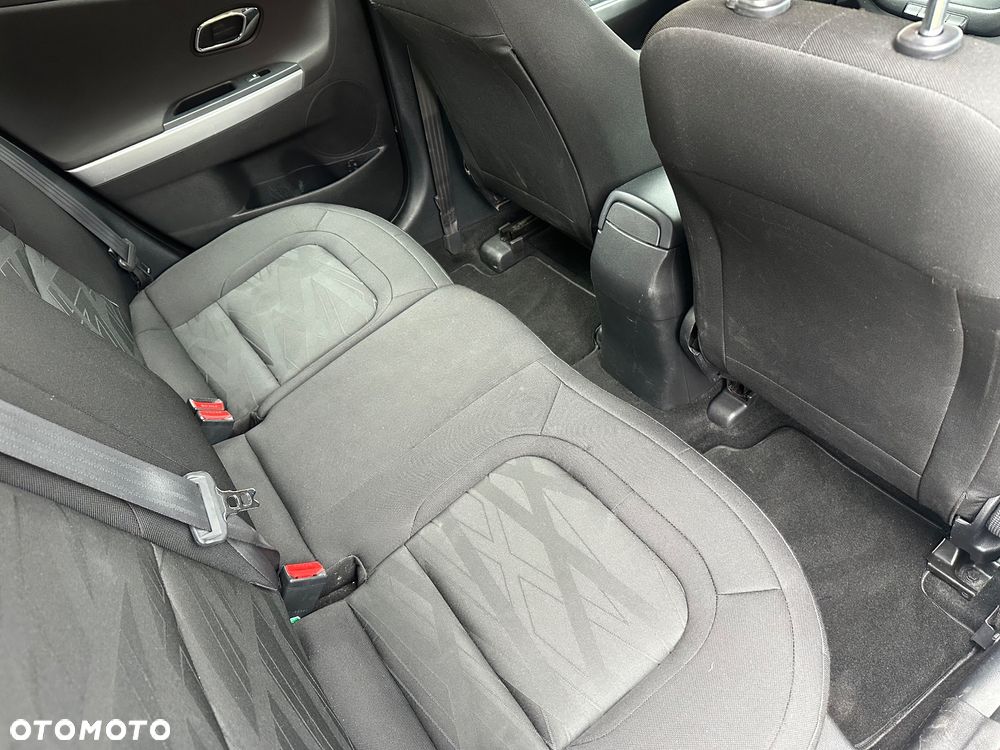 Kia Ceed 1.6 GDI Edition 7 - 13