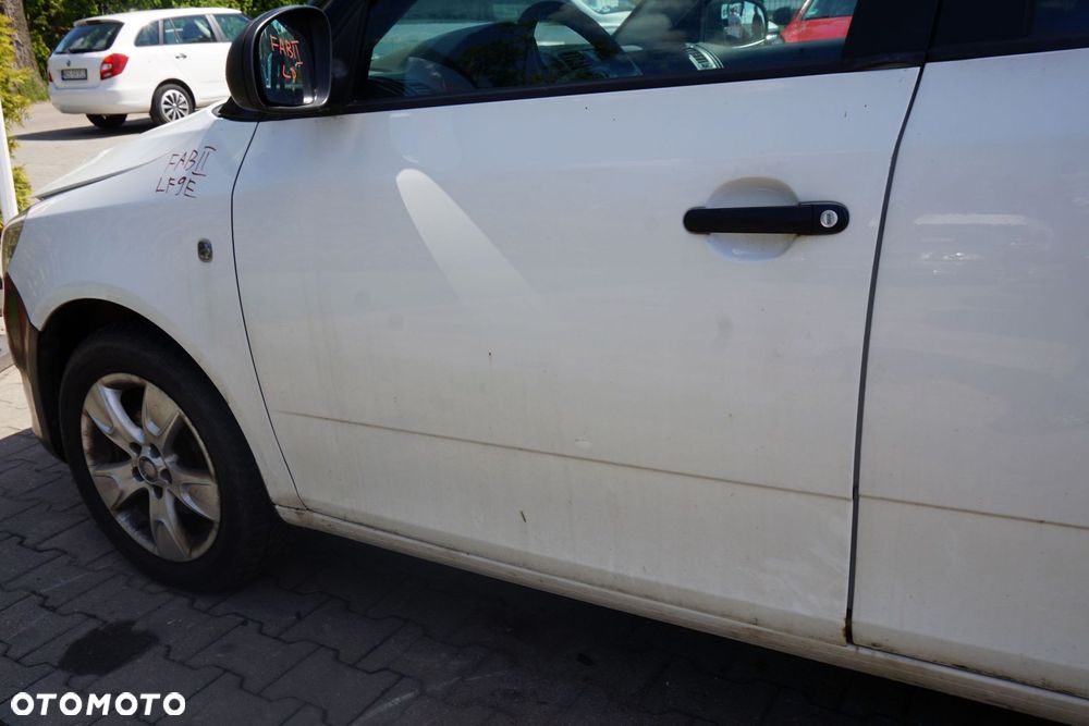 DRZWI PRZEDNIE LEWE FABIA II 545 LIFT KOMBI LF9E  BIAŁY SKODA 2010-2014 - 2