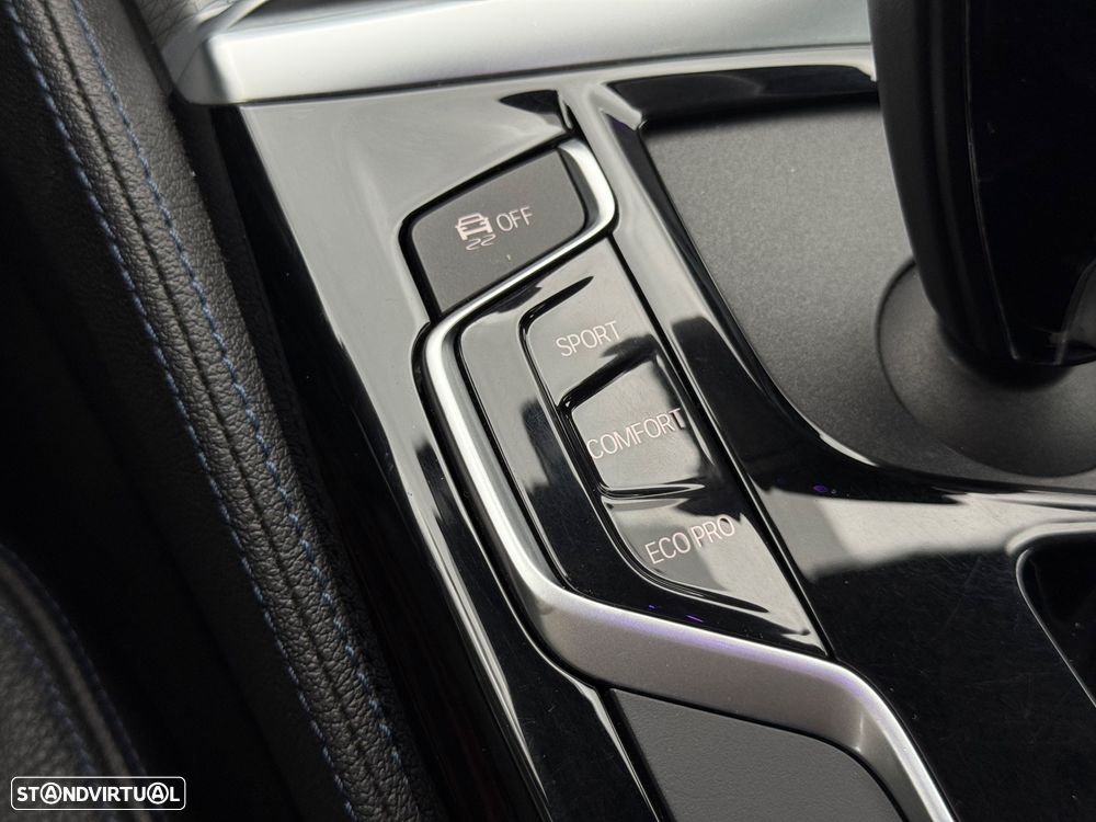 BMW 520 d Pack M Auto - 28