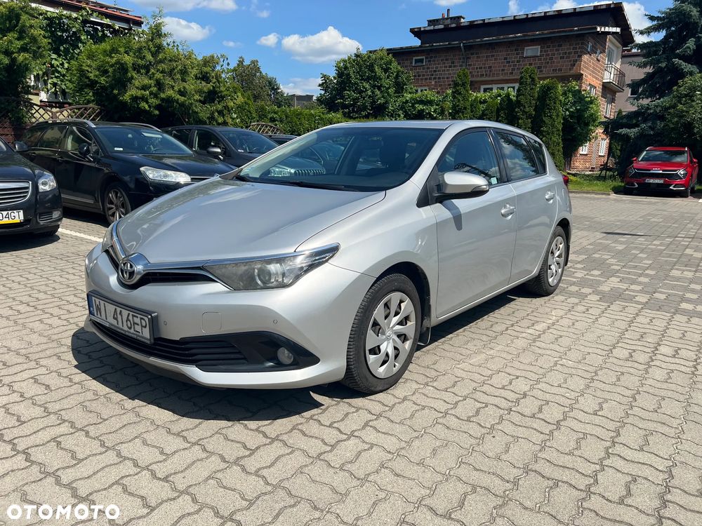 Toyota Auris 1.6 Premium - 1