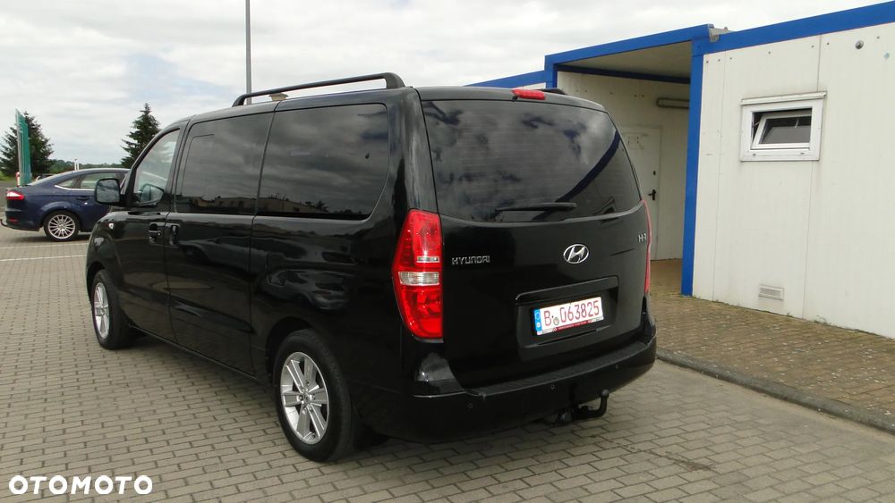 Hyundai H-1 Starex - 4