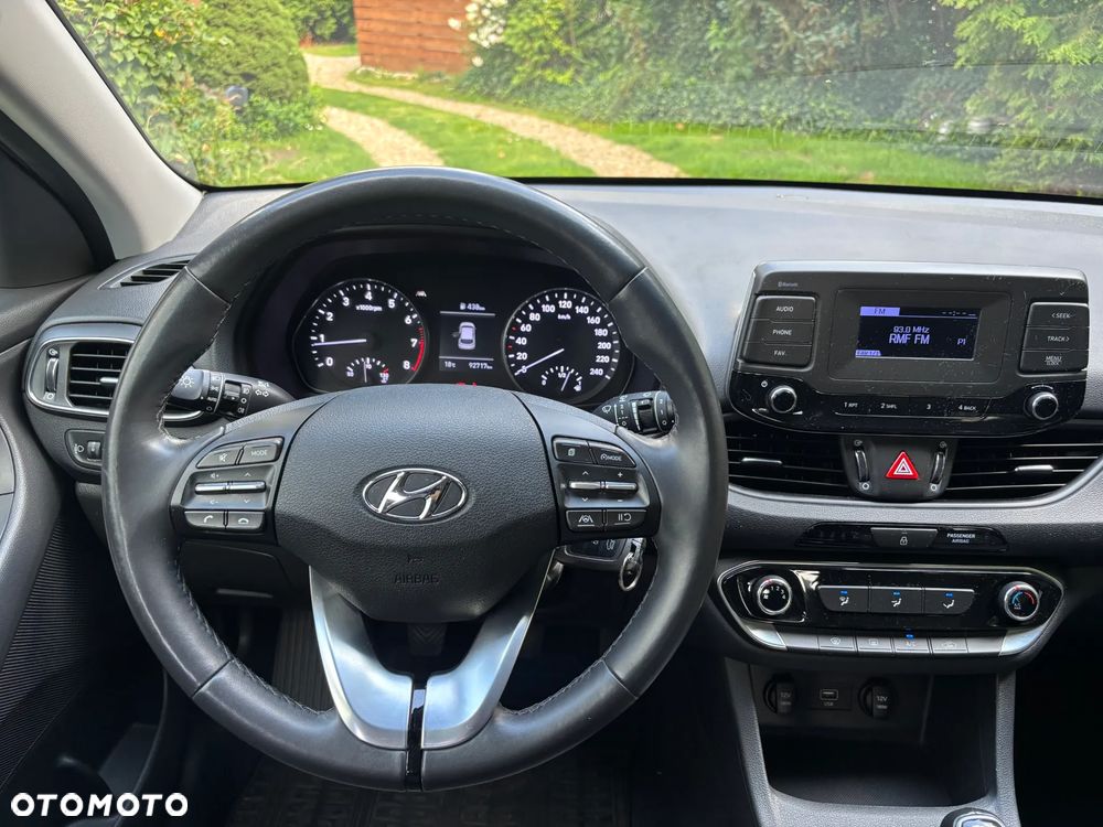 Hyundai i30 1.5 DPI Modern - 16
