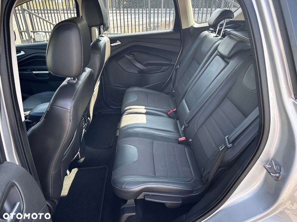 Ford Kuga 2.0 TDCi 4x4 Titanium - 21