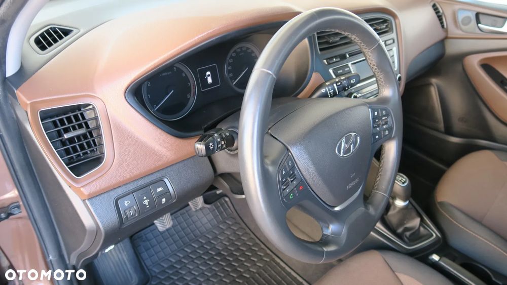 Hyundai i20 blue 1.2 YES Gold - 22