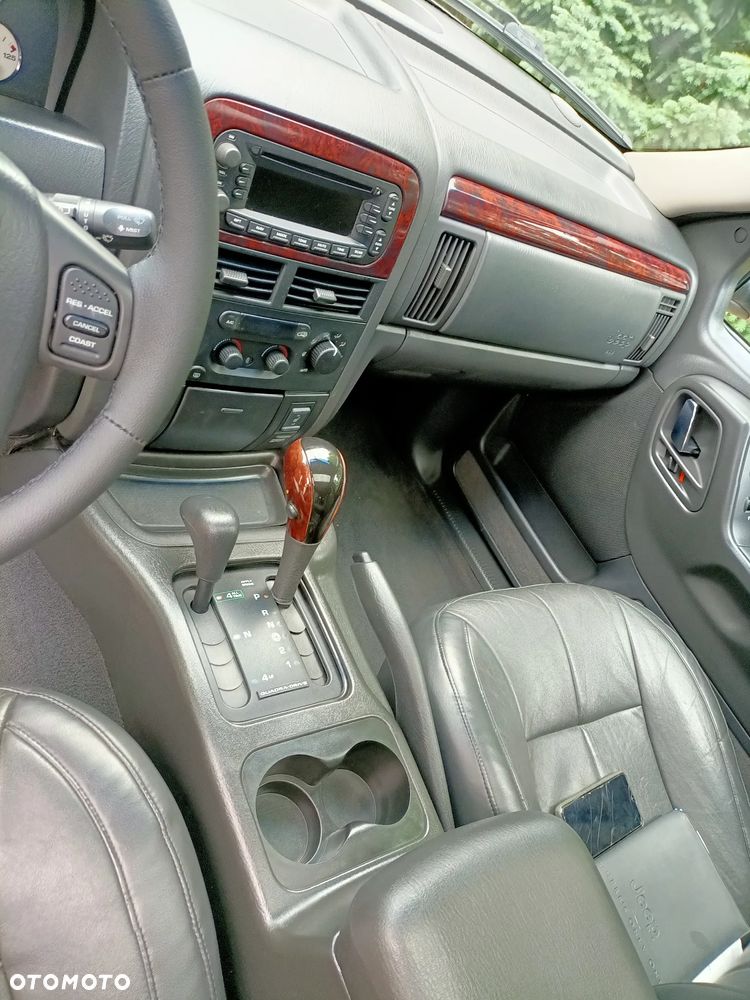 Jeep Grand Cherokee - 8