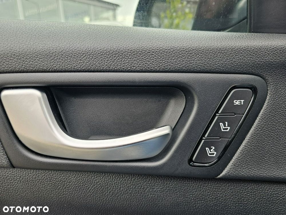 Kia Optima - 36