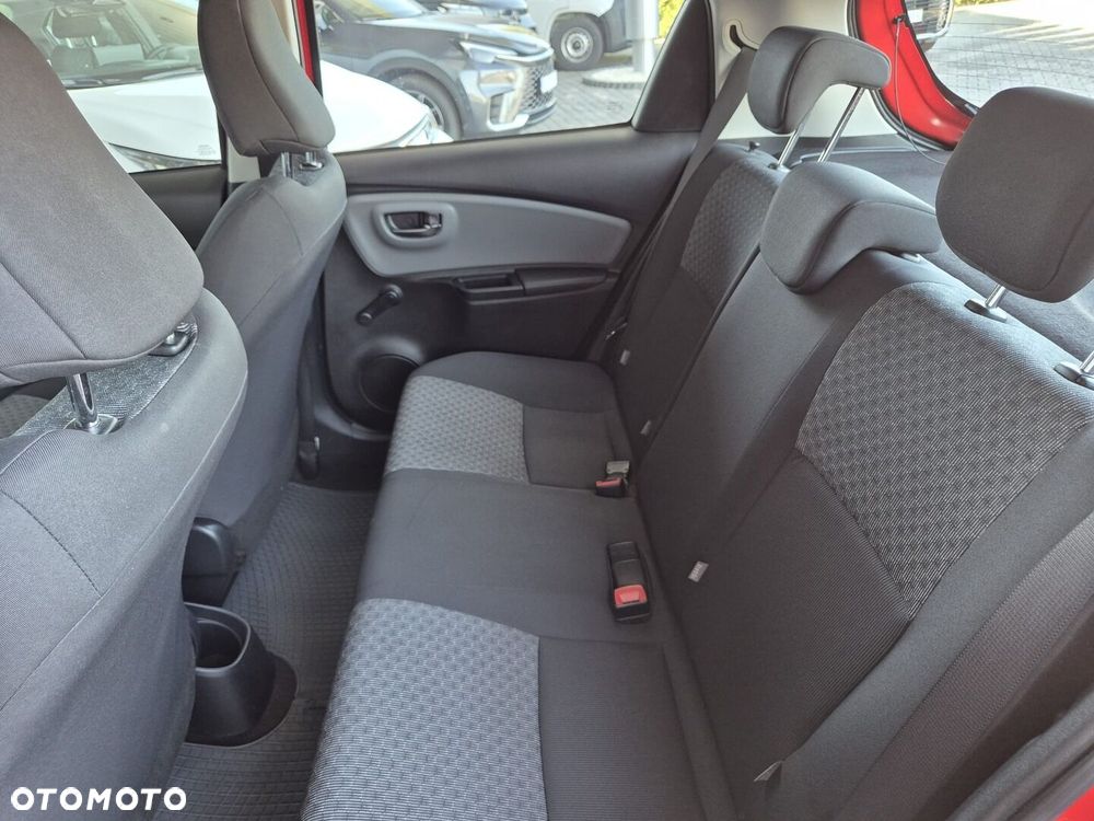 Toyota Yaris 1.0 Active EU6 - 11