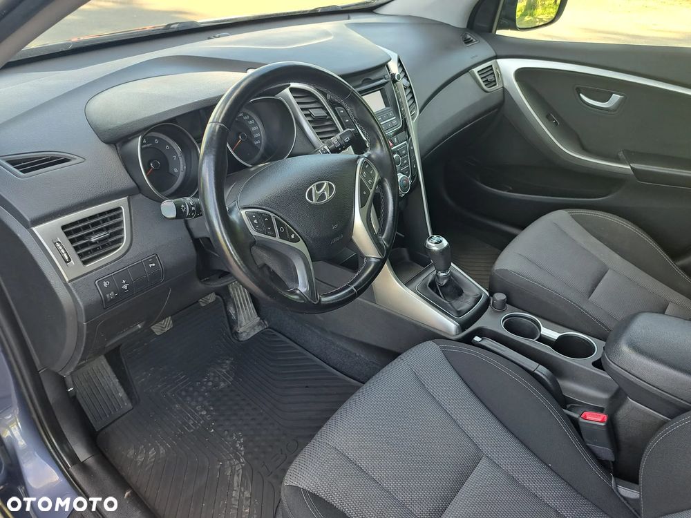 Hyundai i30 1.6 Comfort - 9