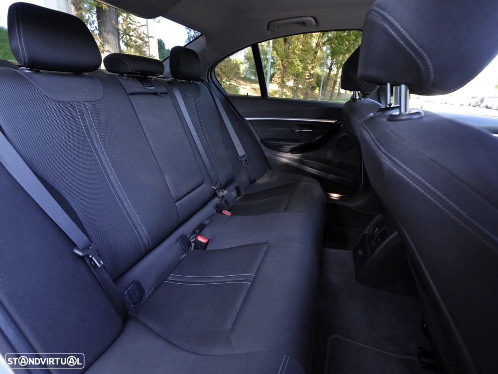 BMW 318 d Advantage Auto - 12